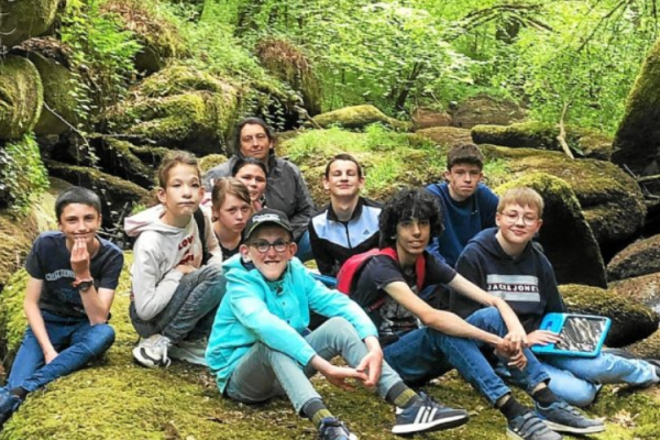 À Rostrenen les collégiens d’Ulis préparent une exposition autour du site de Saint-Roch