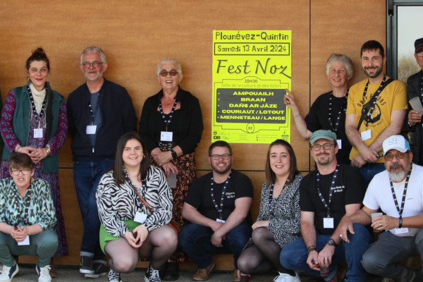 Plus de 450 personnes pour le premier Fest Noz de l'association Mignoned Sant Roch